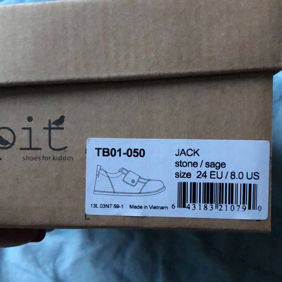 PIPIT SUEDE SHOES Toddler size 8 - Picture 5 of 6